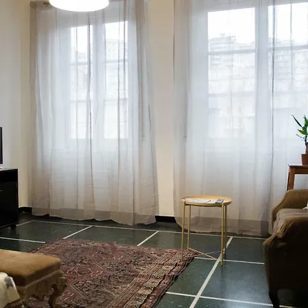 Naima 32 * Génova